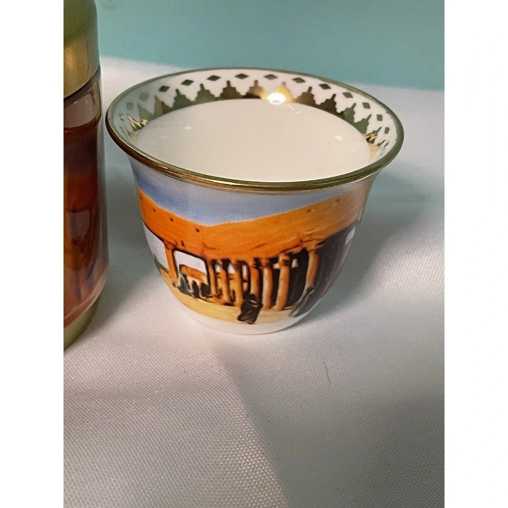 Vintage Chinese Porcelain Mini Sake/Tea Cup, 3oz, China‎